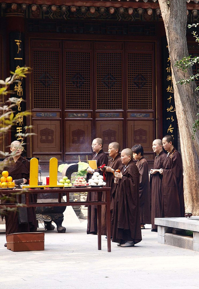 Buddhistische Nonnen und Laiinnen, Xi'an-Tempel, Provinz Shaanxi, China